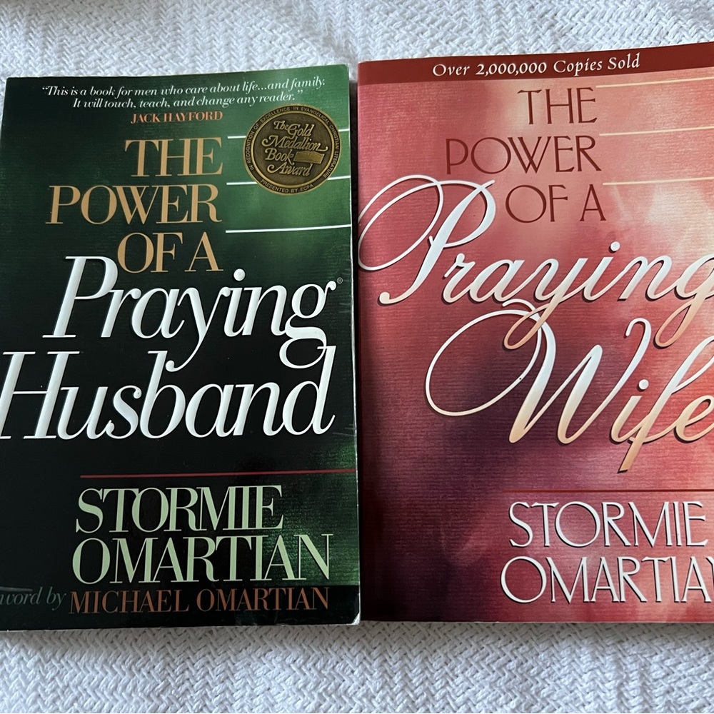 The Power of a Praying Book Set by - Green and Pink